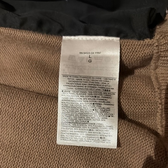 BNWOT Men's Tan Sweater Jacket by Banana Republic.. No Longer Sold in Stores - Picture 9 of 12